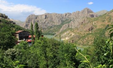 Kayseri Çıkışlı Günübirlik Divriği & Kemaliye Turu